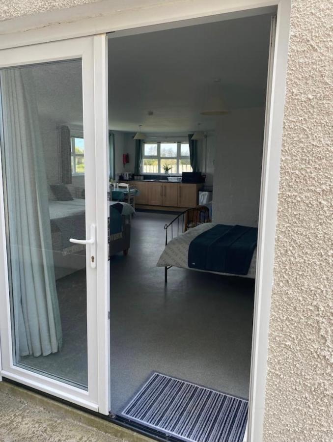 Mill House Studio Apartment Stranocum Luaran gambar